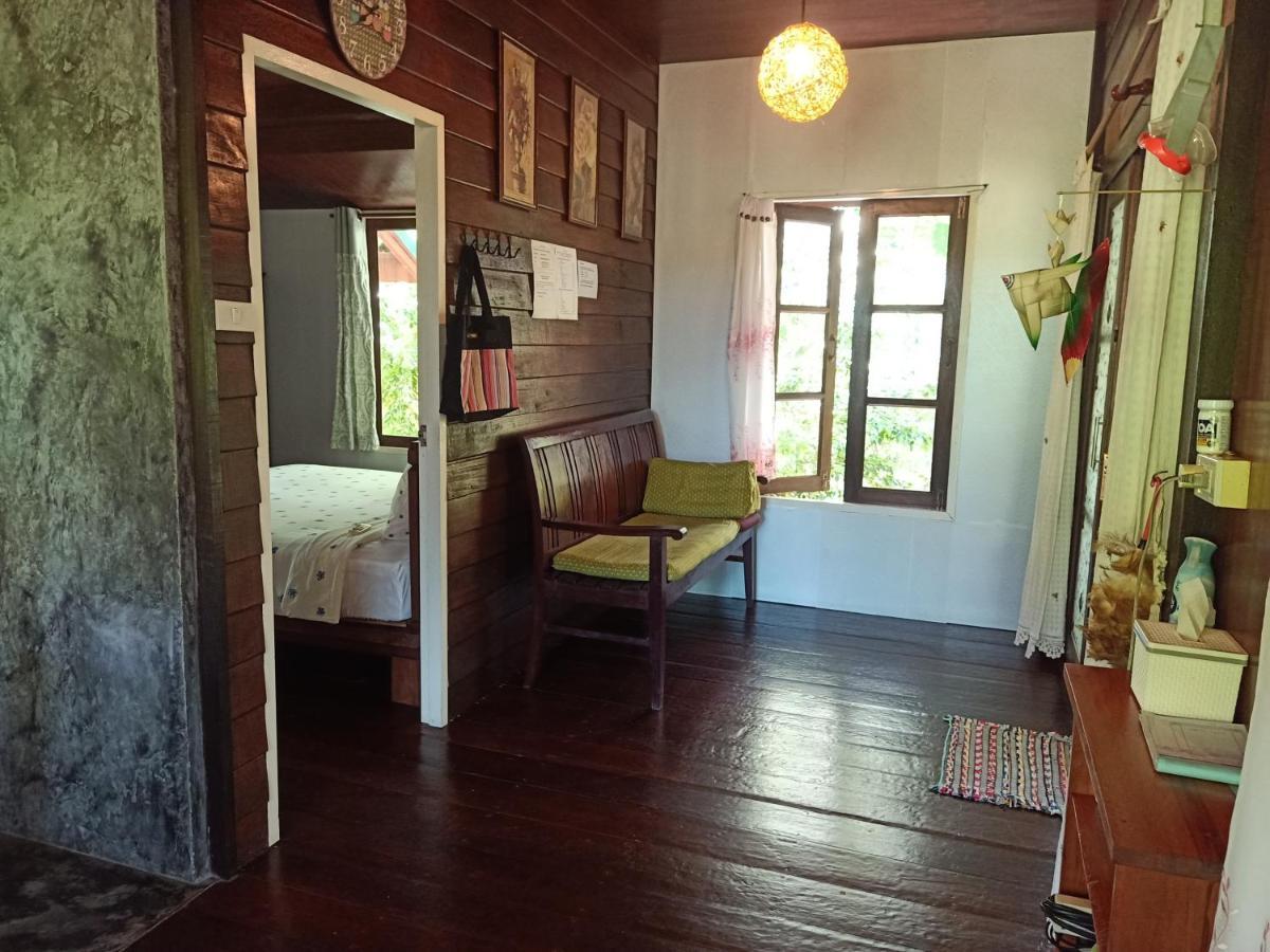 Baan Moonchan House チャロクルム エクステリア 写真